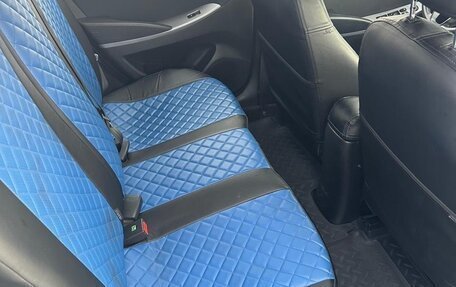 Hyundai Solaris II рестайлинг, 2015 год, 1 050 000 рублей, 16 фотография