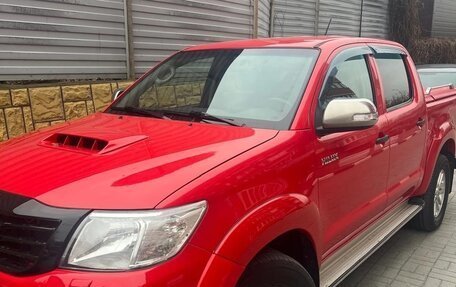 Toyota Hilux VII, 2013 год, 2 000 000 рублей, 2 фотография