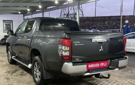 Mitsubishi L200 IV рестайлинг, 2022 год, 3 399 000 рублей, 3 фотография