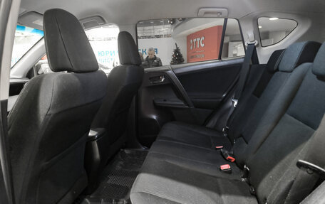 Toyota RAV4, 2015 год, 1 750 000 рублей, 16 фотография