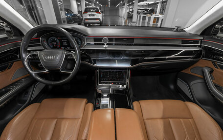 Audi A8, 2018 год, 4 700 000 рублей, 8 фотография