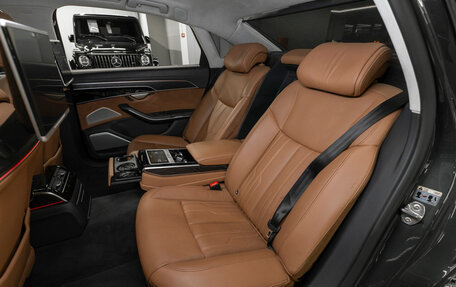 Audi A8, 2018 год, 4 700 000 рублей, 14 фотография