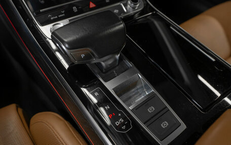 Audi A8, 2018 год, 4 700 000 рублей, 27 фотография