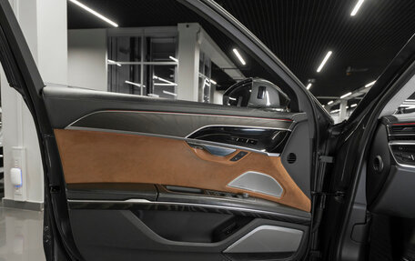 Audi A8, 2018 год, 4 700 000 рублей, 22 фотография