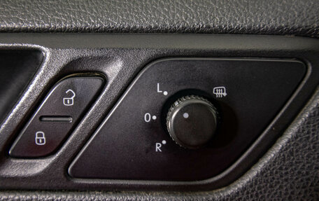 Volkswagen Jetta VI, 2013 год, 899 000 рублей, 22 фотография