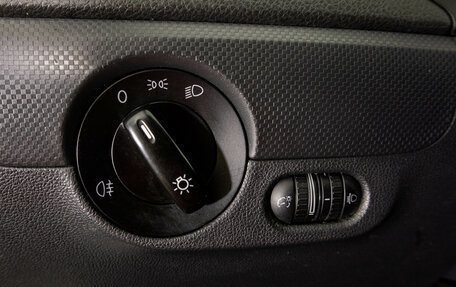 Volkswagen Jetta VI, 2013 год, 899 000 рублей, 20 фотография