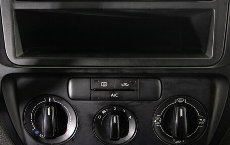 Volkswagen Jetta VI, 2013 год, 899 000 рублей, 18 фотография