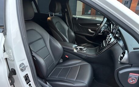 Mercedes-Benz C-Класс, 2017 год, 2 900 000 рублей, 22 фотография