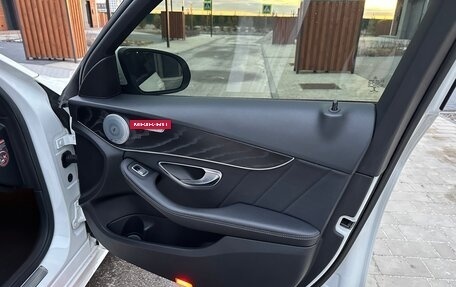 Mercedes-Benz C-Класс, 2017 год, 2 900 000 рублей, 24 фотография