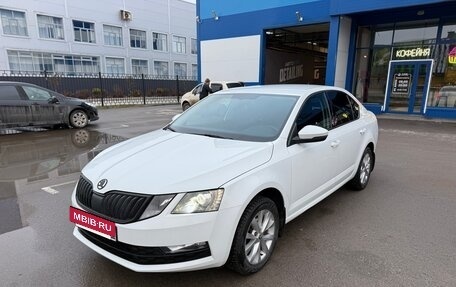 Skoda Octavia, 2018 год, 2 100 000 рублей, 2 фотография