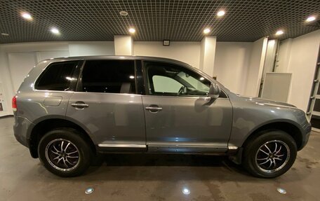 Volkswagen Touareg III, 2004 год, 620 000 рублей, 2 фотография
