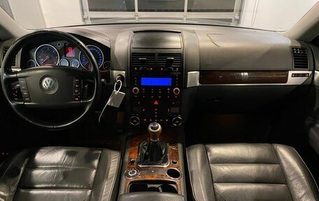 Volkswagen Touareg III, 2004 год, 620 000 рублей, 9 фотография