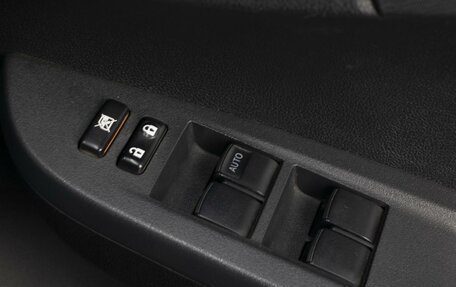 Toyota Ractis II, 2011 год, 1 030 000 рублей, 16 фотография