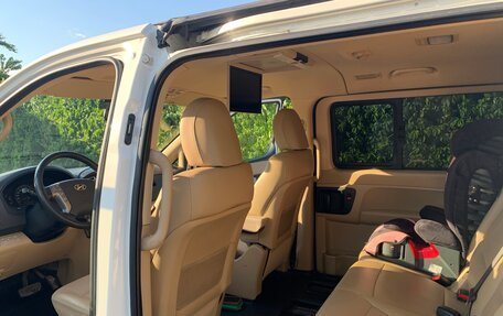 Hyundai H-1 II рестайлинг, 2018 год, 3 100 000 рублей, 9 фотография