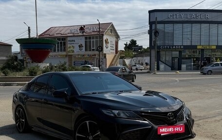 Toyota Camry, 2020 год, 2 400 000 рублей, 10 фотография