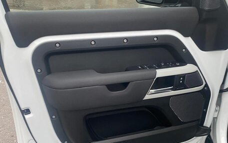 Land Rover Defender II, 2020 год, 8 100 000 рублей, 4 фотография