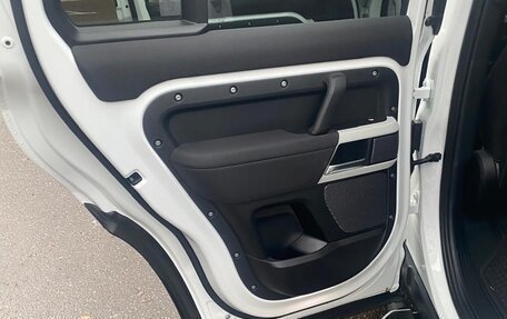 Land Rover Defender II, 2020 год, 8 100 000 рублей, 6 фотография