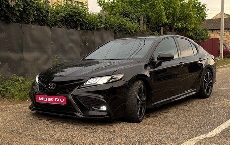 Toyota Camry, 2020 год, 2 400 000 рублей, 11 фотография