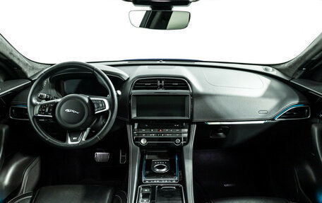 Jaguar F-Pace, 2019 год, 2 599 700 рублей, 13 фотография