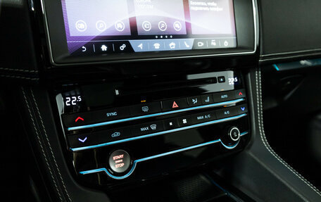 Jaguar F-Pace, 2019 год, 2 599 700 рублей, 18 фотография