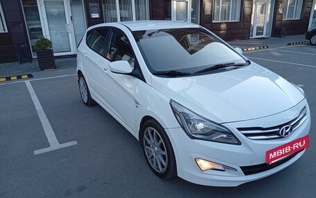 Hyundai Solaris II рестайлинг, 2015 год, 1 030 000 рублей, 7 фотография