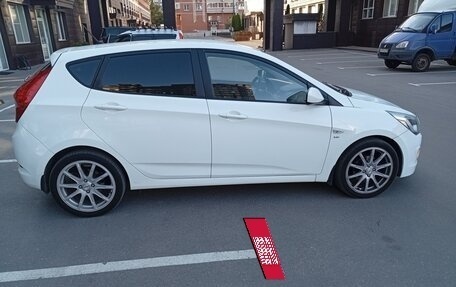 Hyundai Solaris II рестайлинг, 2015 год, 1 030 000 рублей, 6 фотография