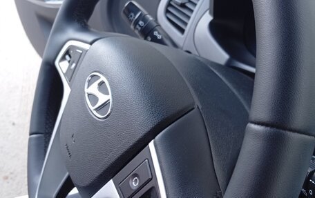 Hyundai Solaris II рестайлинг, 2015 год, 1 030 000 рублей, 15 фотография