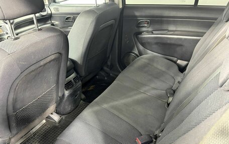 KIA Carens III (RP), 2010 год, 685 000 рублей, 17 фотография