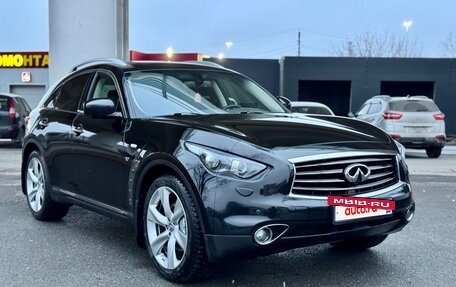 Infiniti QX70, 2017 год, 2 970 000 рублей, 2 фотография