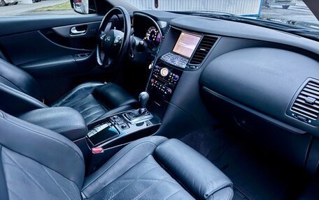 Infiniti QX70, 2017 год, 2 970 000 рублей, 13 фотография