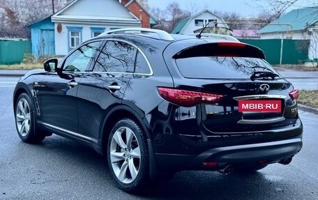 Infiniti QX70, 2017 год, 2 970 000 рублей, 5 фотография