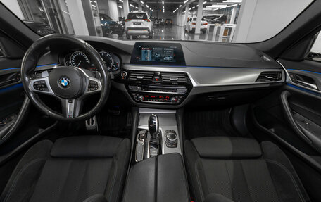 BMW 5 серия, 2019 год, 3 850 000 рублей, 8 фотография