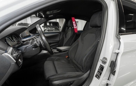 BMW 5 серия, 2019 год, 3 850 000 рублей, 9 фотография