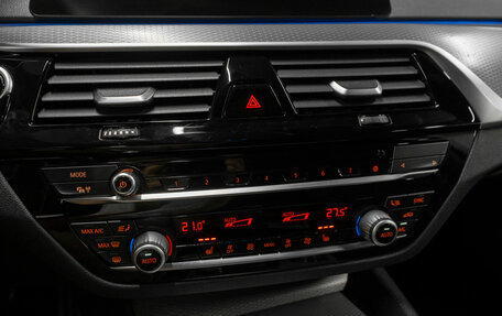 BMW 5 серия, 2019 год, 3 850 000 рублей, 17 фотография