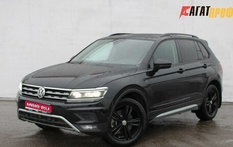 Volkswagen Tiguan II, 2019 год, 2 300 000 рублей, 1 фотография