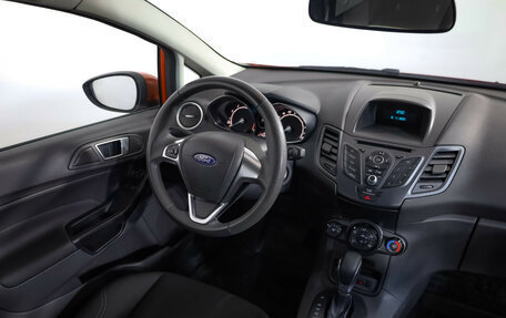 Ford Fiesta, 2016 год, 855 000 рублей, 8 фотография