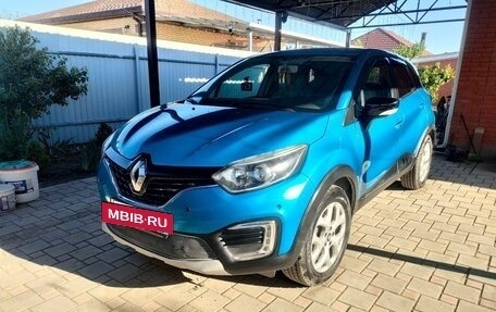 Renault Kaptur I рестайлинг, 2016 год, 1 380 000 рублей, 2 фотография