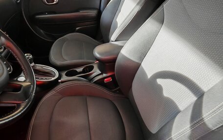 KIA Soul II рестайлинг, 2018 год, 1 750 000 рублей, 9 фотография