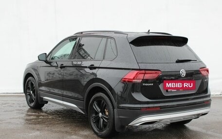 Volkswagen Tiguan II, 2019 год, 2 300 000 рублей, 4 фотография