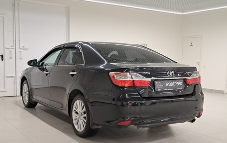 Toyota Camry, 2015 год, 1 990 000 рублей, 8 фотография