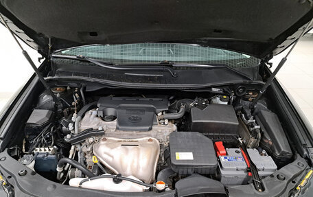 Toyota Camry, 2015 год, 1 990 000 рублей, 11 фотография