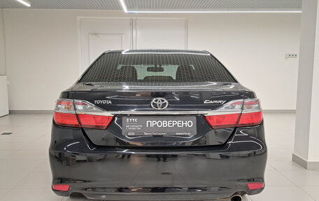 Toyota Camry, 2015 год, 1 990 000 рублей, 7 фотография