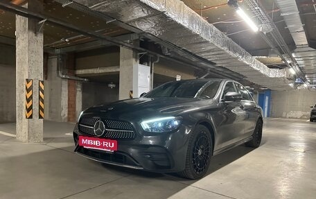 Mercedes-Benz E-Класс, 2020 год, 4 800 000 рублей, 2 фотография