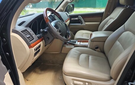 Toyota Land Cruiser 200, 2014 год, 4 900 000 рублей, 6 фотография