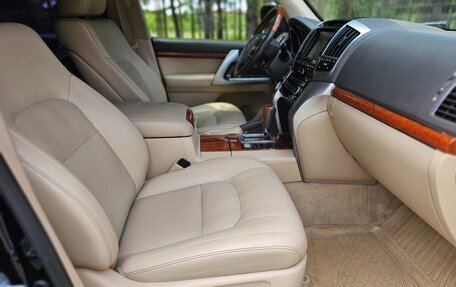 Toyota Land Cruiser 200, 2014 год, 4 900 000 рублей, 7 фотография