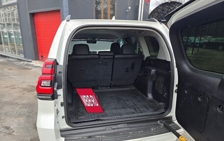 Toyota Land Cruiser Prado 150 рестайлинг 2, 2018 год, 5 299 000 рублей, 4 фотография