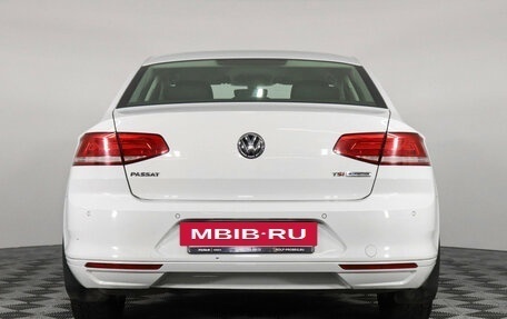 Volkswagen Passat B8 рестайлинг, 2016 год, 1 777 000 рублей, 6 фотография