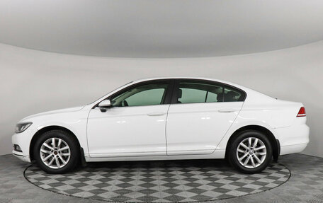 Volkswagen Passat B8 рестайлинг, 2016 год, 1 777 000 рублей, 8 фотография