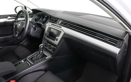 Volkswagen Passat B8 рестайлинг, 2016 год, 1 777 000 рублей, 10 фотография