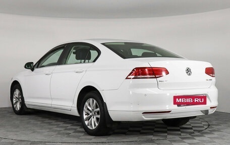 Volkswagen Passat B8 рестайлинг, 2016 год, 1 777 000 рублей, 7 фотография